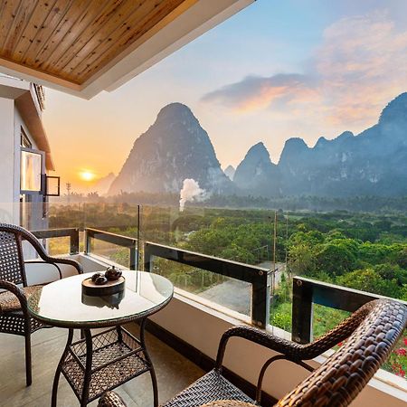 Leisure Courtyard Hotel Yangshuo-Free Shuttle Bus To Yangshuo Station Stay 2 Nights One Way Exterior photo