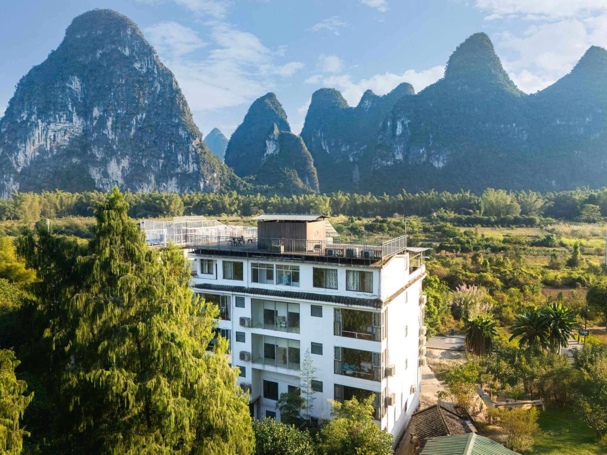 Leisure Courtyard Hotel Yangshuo-Free Shuttle Bus To Yangshuo Station Stay 2 Nights One Way Exterior photo